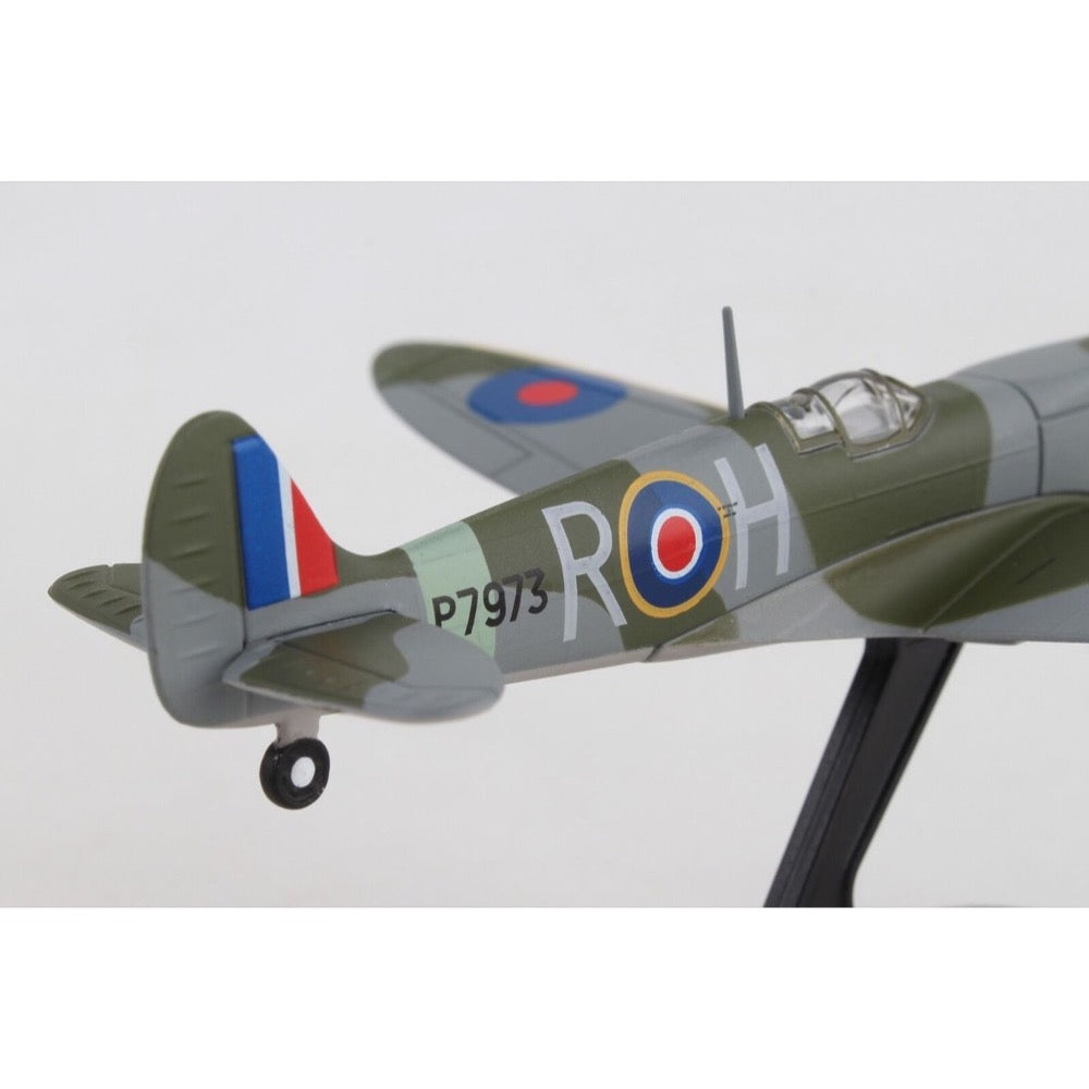 Daron PS53354 1/93 RAAF Spitfire "Postage Stamp"