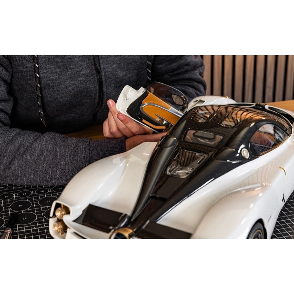 Pocher HK123 1/8 Pagani Utopia Coupe Bianco Perla