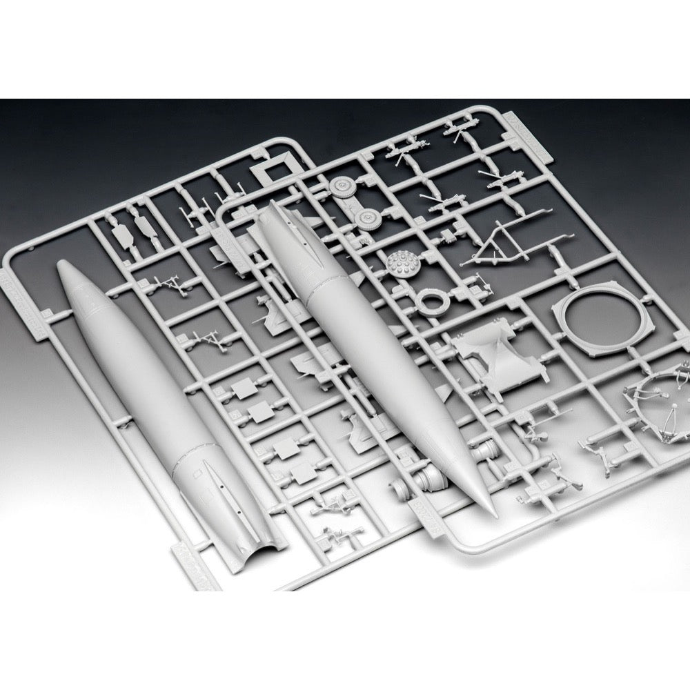 Revell 03309 1/72 German A4/V2 Rocket