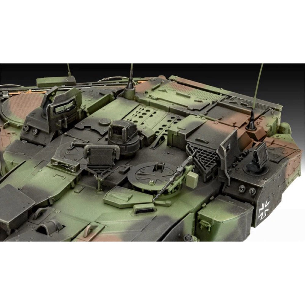Revell 03360 1/35 Leopard 2A7A1