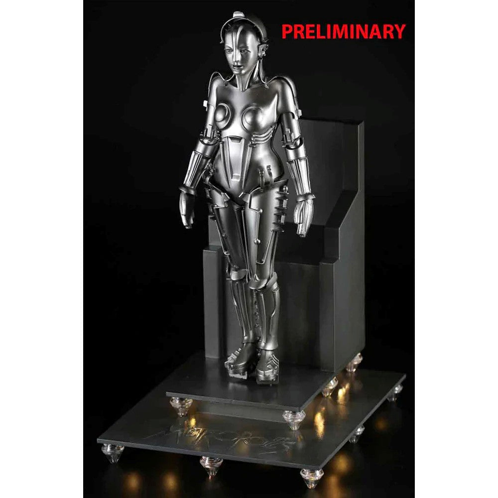 Revell 03517 1/8 Metropolis Maschinenmensch Maria