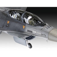 Revell 03844 1/72 F-16D Fighting Falcon