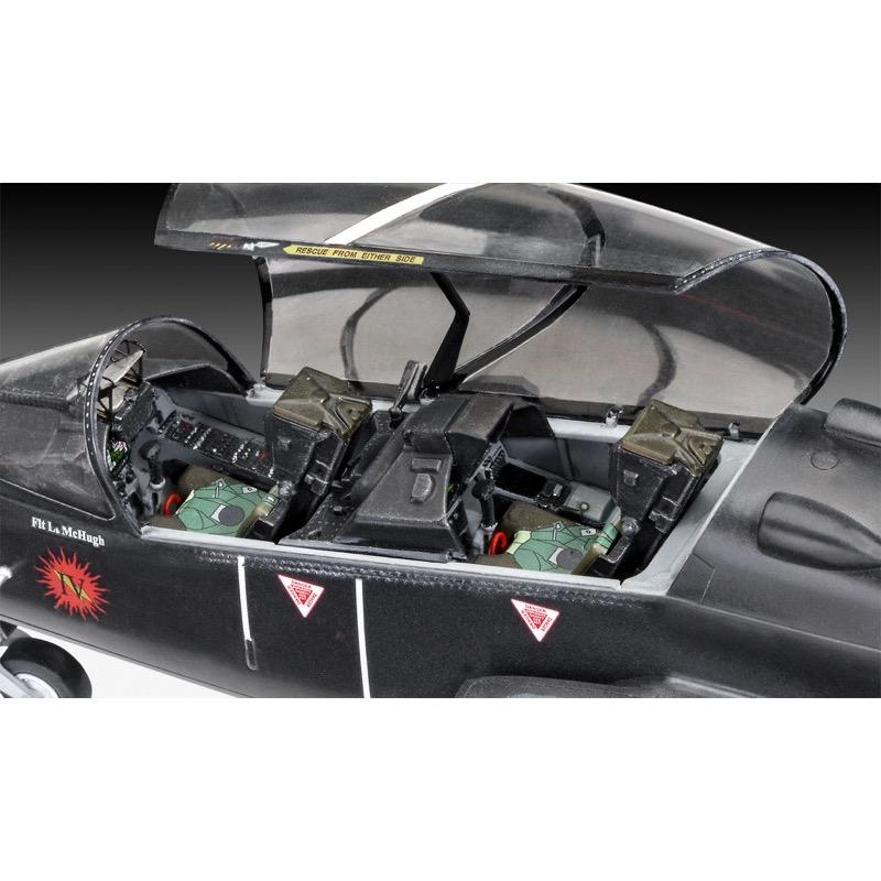Revell 03852 1/32 Bae Hawk T2