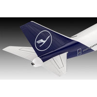 Revell 03891 1/144 Boeing 747-8 Lufthansa New Livery