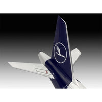 Revell 1/144 Airbus A320neo Lufthansa New Livery