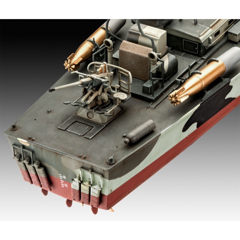 Revell 05165 1/72 PT-588/PT-579 Patrol Torpedo Boat Late