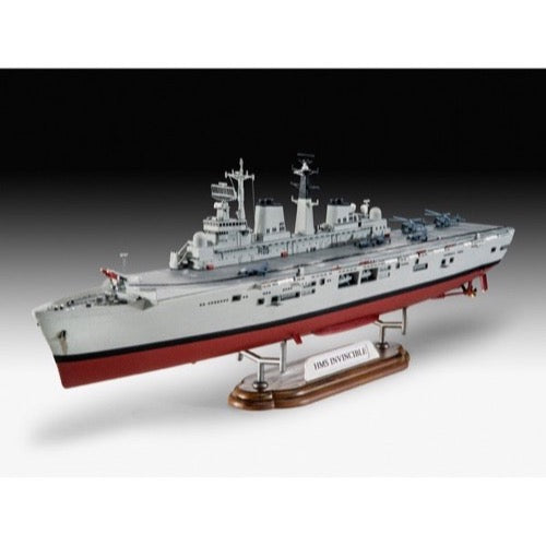 Revell 05172 1/700 HMS Invincible Falklands War
