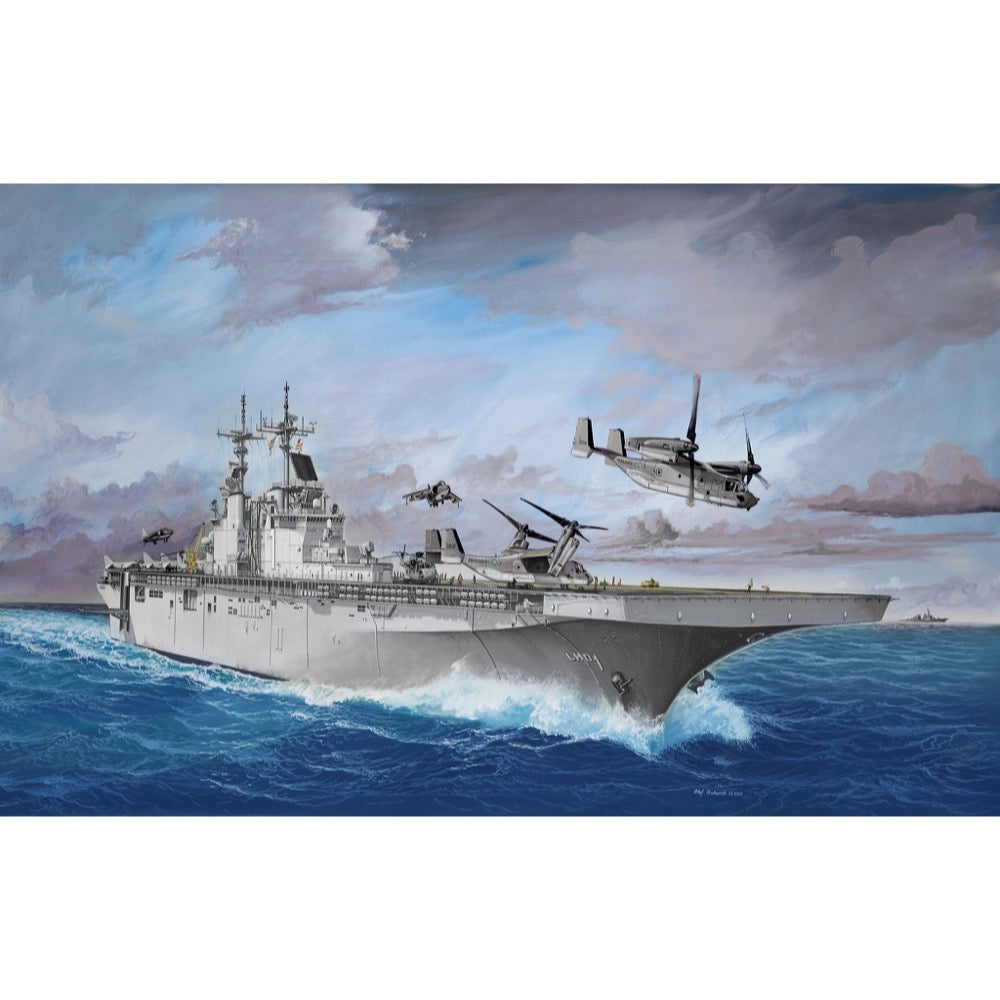 Revell 05178 1/700 Assault Carrier USS WASP Class