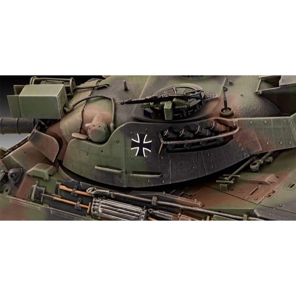 Revell 05656 1/35 Leopard 1 A1A1-A1A4 Gift Set