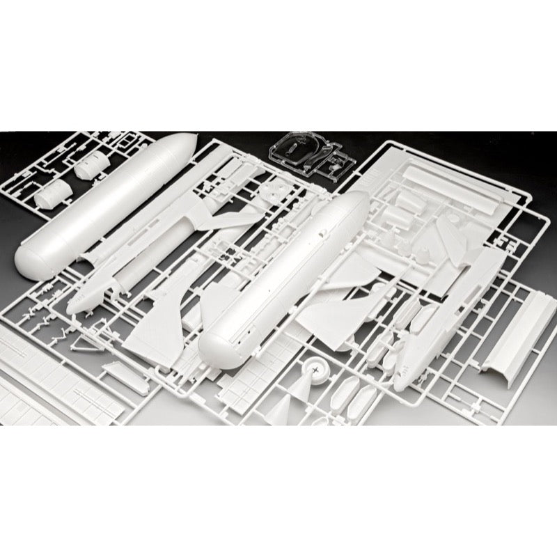 Revell 05674 1/144 Space Shuttle and Booster 40th Anniversary Gift Set