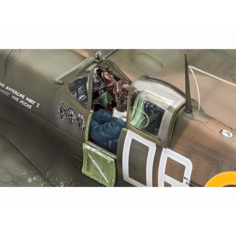 Revell 05688 1/32 Supermarine Spitfire Mk.II Iron Maiden Gift Set