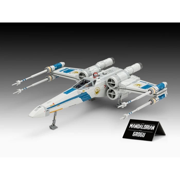 Revell 06791 1/57 The Mandalorian & Grogu Movie