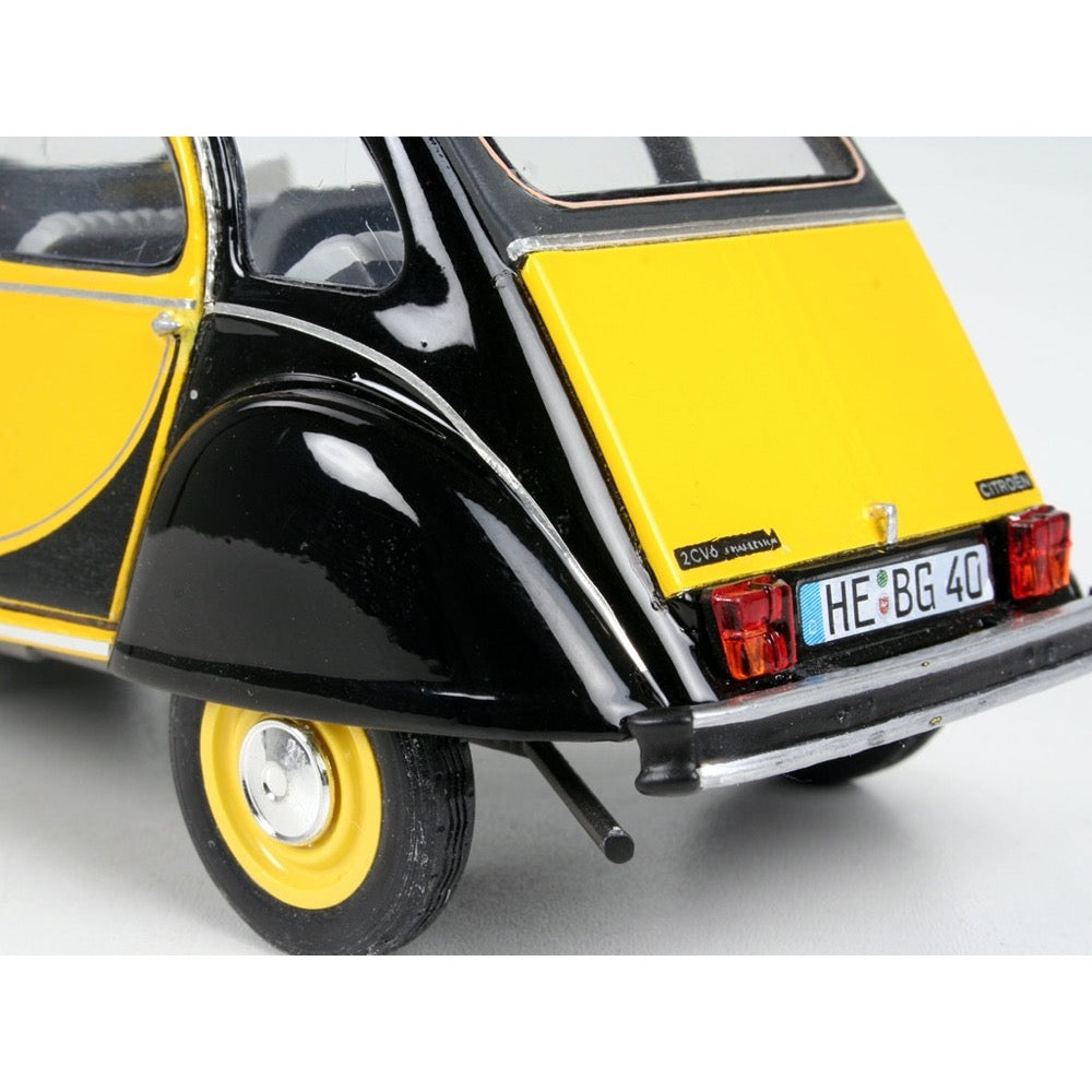 Revell 07095 1/24 Citroen 2CV