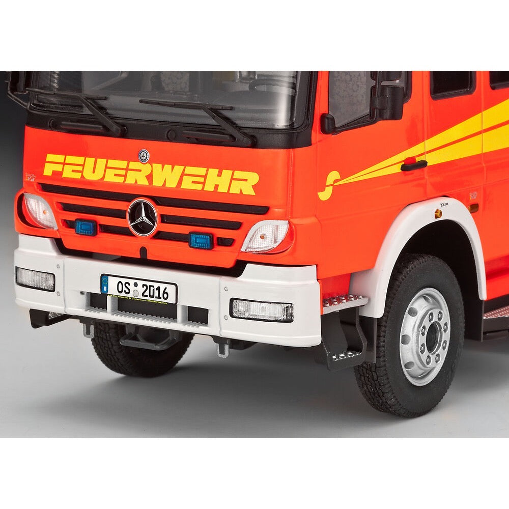 Revell 07404 1/24 Mercedes-Benz Atego 1529 AF Schlingmann LF20/16 Fire Truck