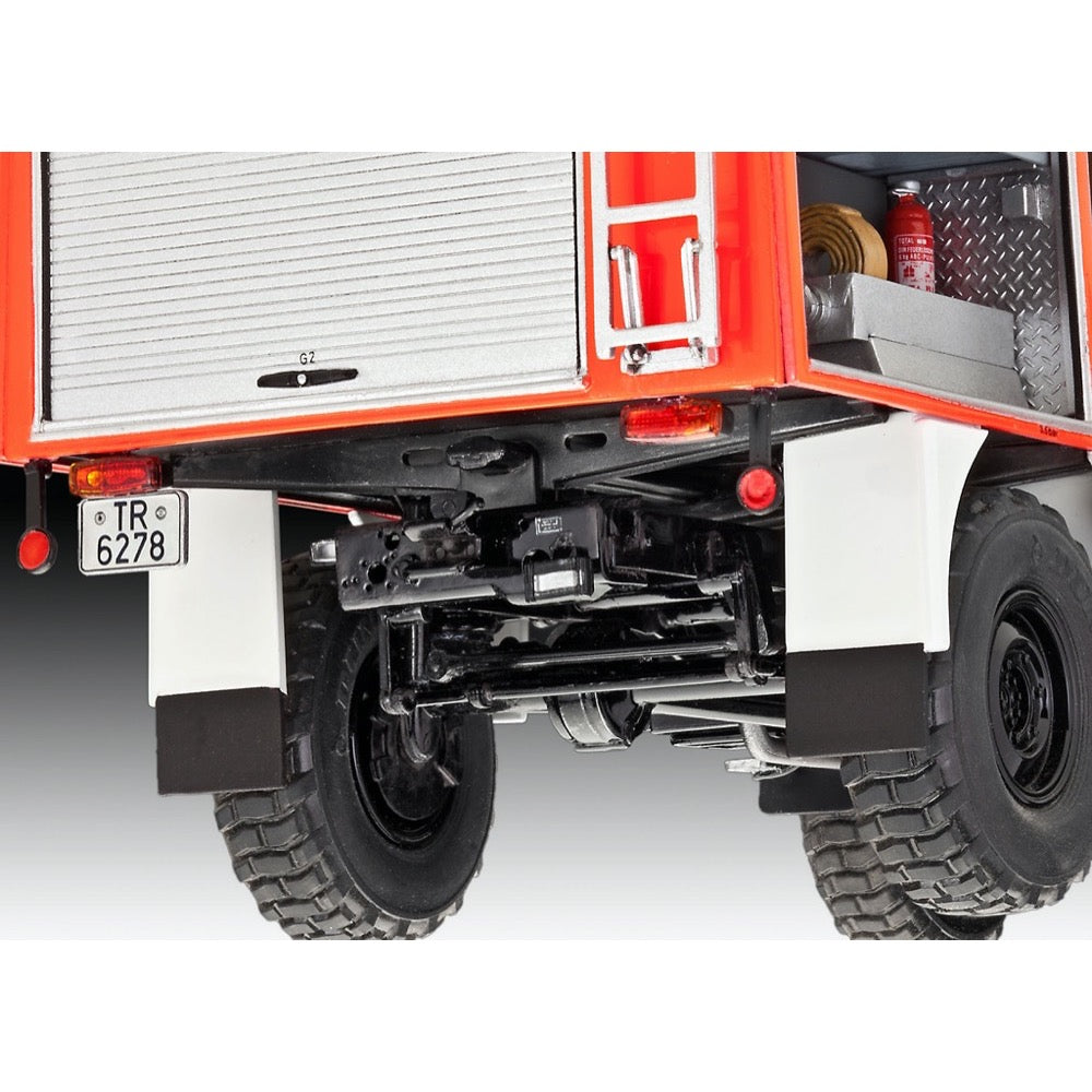 Revell 07512 1/25 Mercedes-Benz Unimog U 1300 TLF 8/18