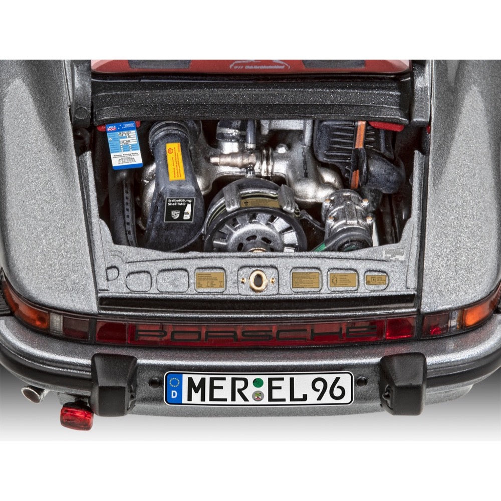 Revell 07688 1/24 Porsche 911 Carrera 3.2 Coupe