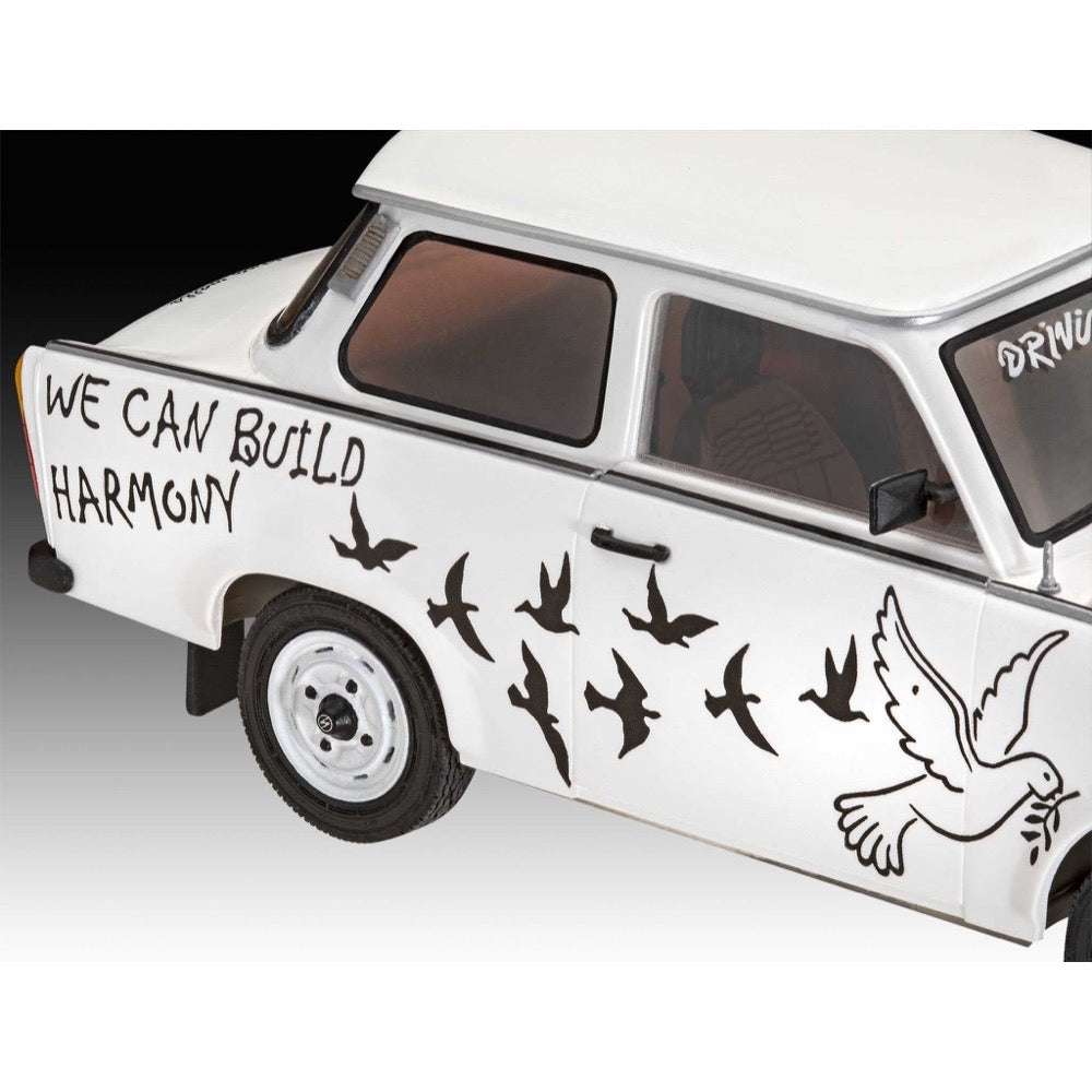 Revell 07713 1/24 Trabant 601S Builders Choice 4009803077130