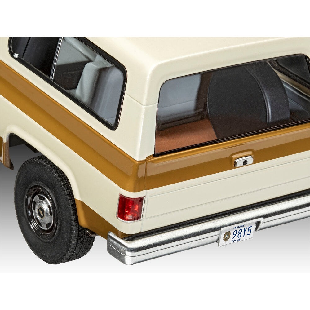 Revell 07724 1/25 Stranger Things 1985 Chevrolet K5 Blazer