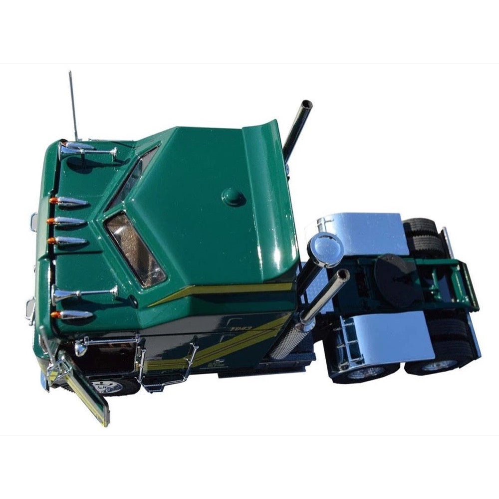 Revell 12629 1/25 Kenworth K-100 Aerodyne