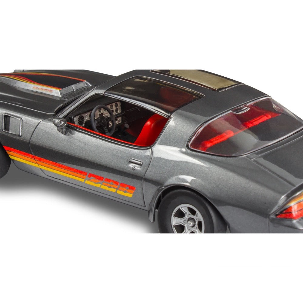 Revell 14526 1/25 1981 Chevy Camaro Z28