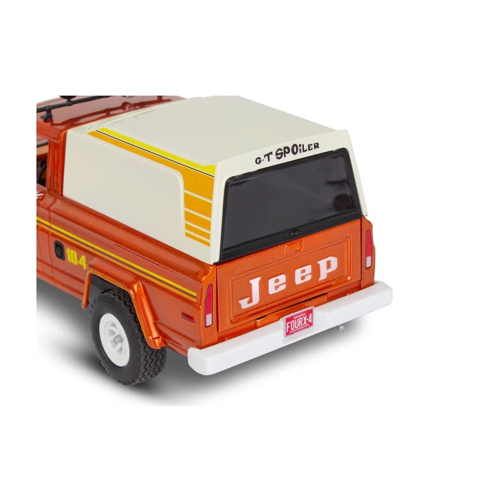 Revell 14568 1/25 Jeep J-10 Pick-Up with Camper
