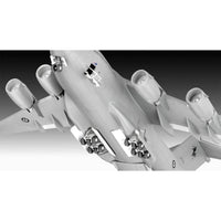Revell 1/144 Boeing C-17A Globemaster III With AUS. Decals