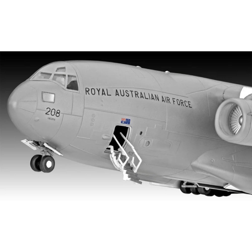 Revell 1/144 Boeing C-17A Globemaster III With AUS. Decals