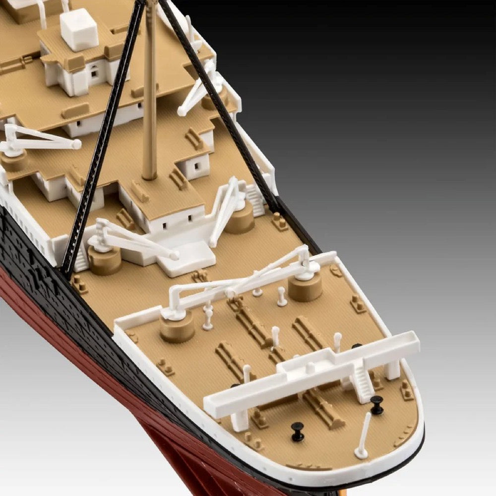 Revell 1/600 R.M.S. Titanic Click System