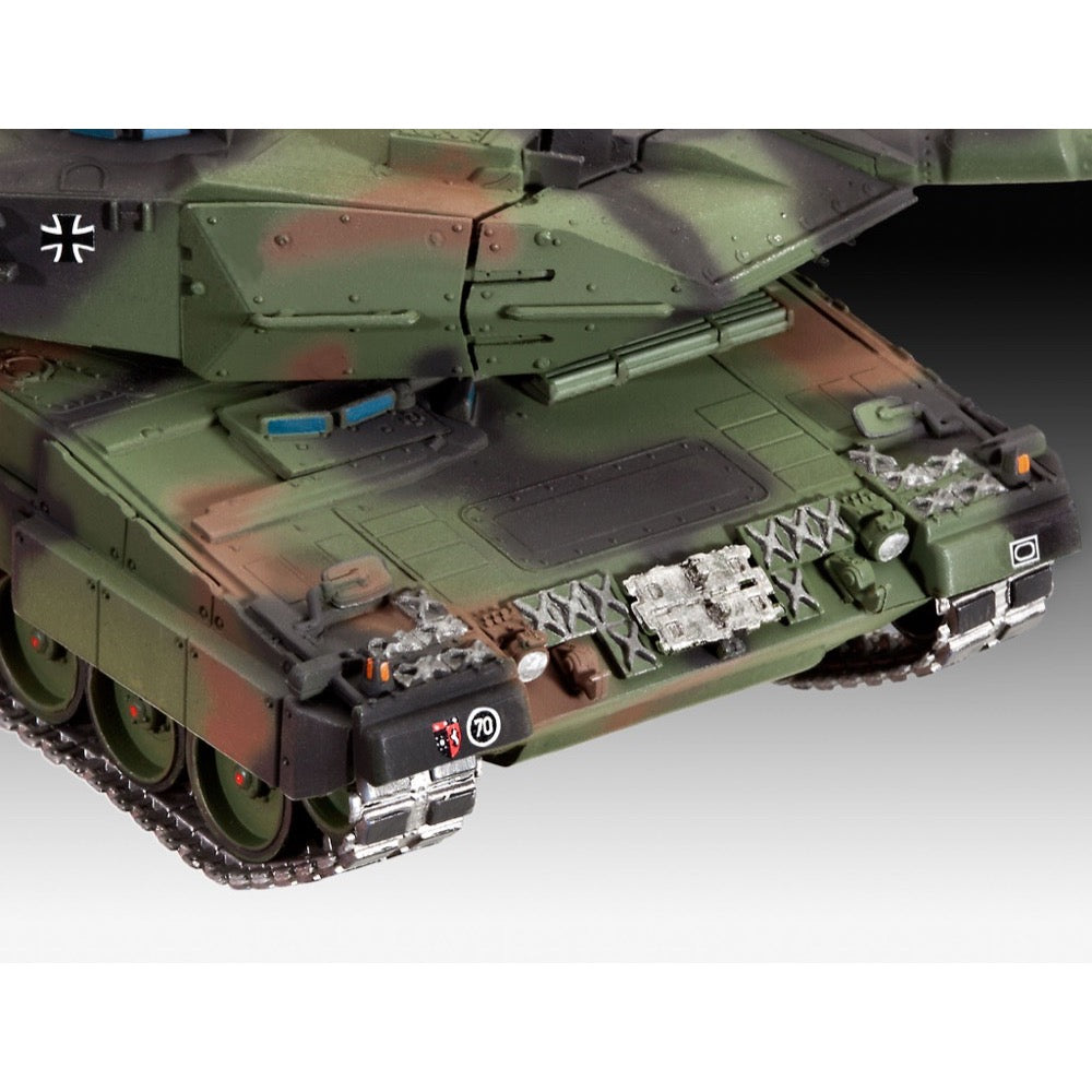 Revell 63180 1/72 Leopard 2A6/A6M Starter Set