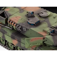 Revell 63180 1/72 Leopard 2A6/A6M Starter Set