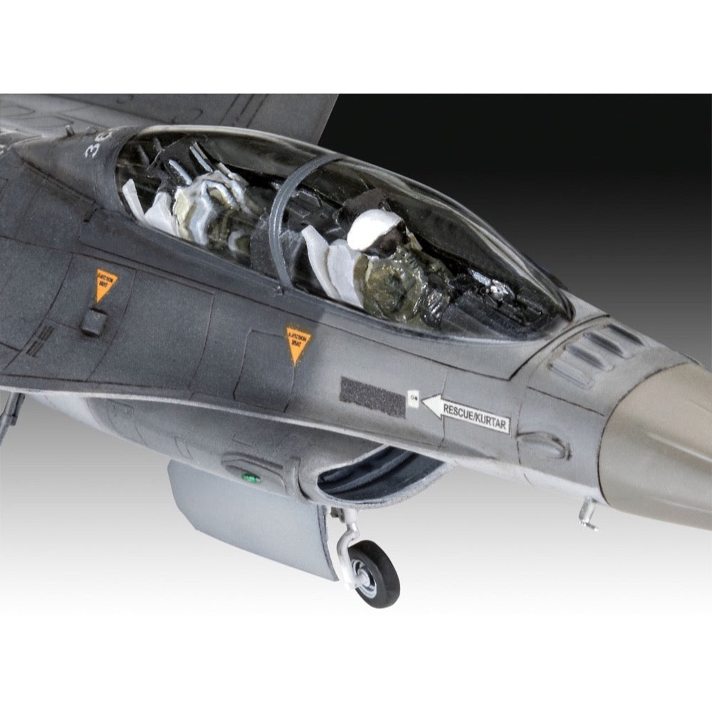 Revell 1/72 Lockheed Martin F-16D Tigermeet 2014 Model Set