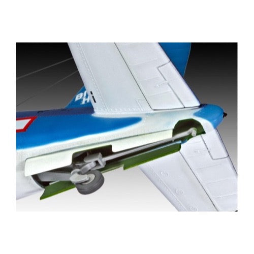 Revell 64781 1/32 Vought F4U-1A Corsair Model Kit Set