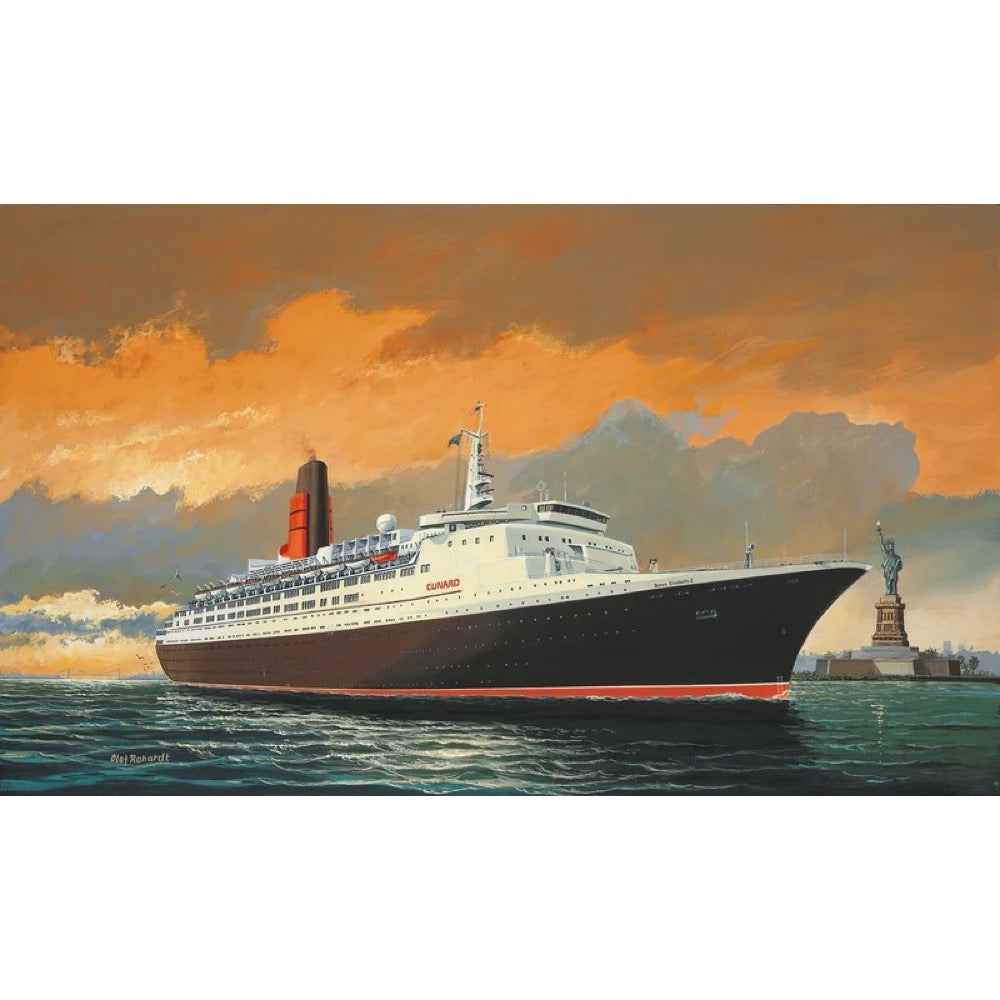 Revell 65806 1/1200 Queen Elizabeth Ii Model Set