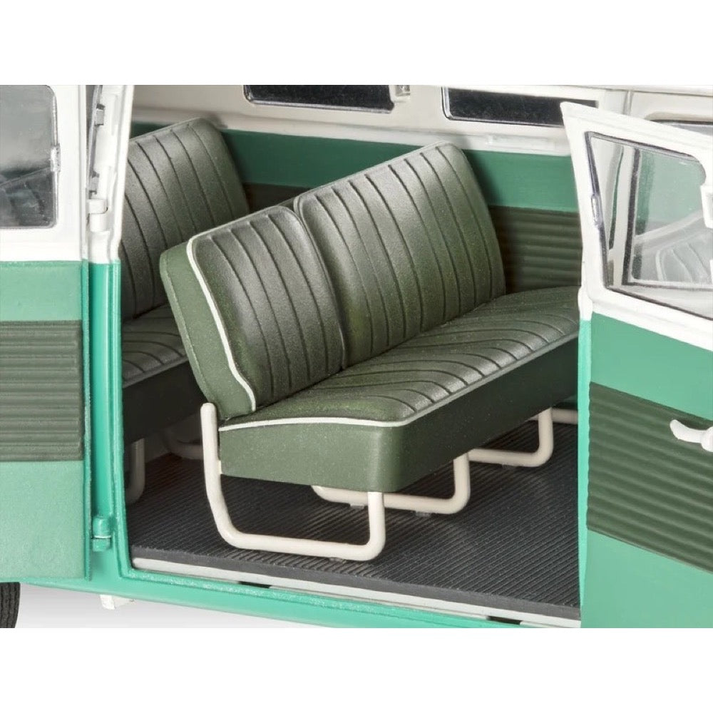 Revell 1/24 Volkswagen T1 Bus Model Set