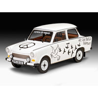 Revell 67713 1/24 Trabant 601S Builders Choice Starter Set