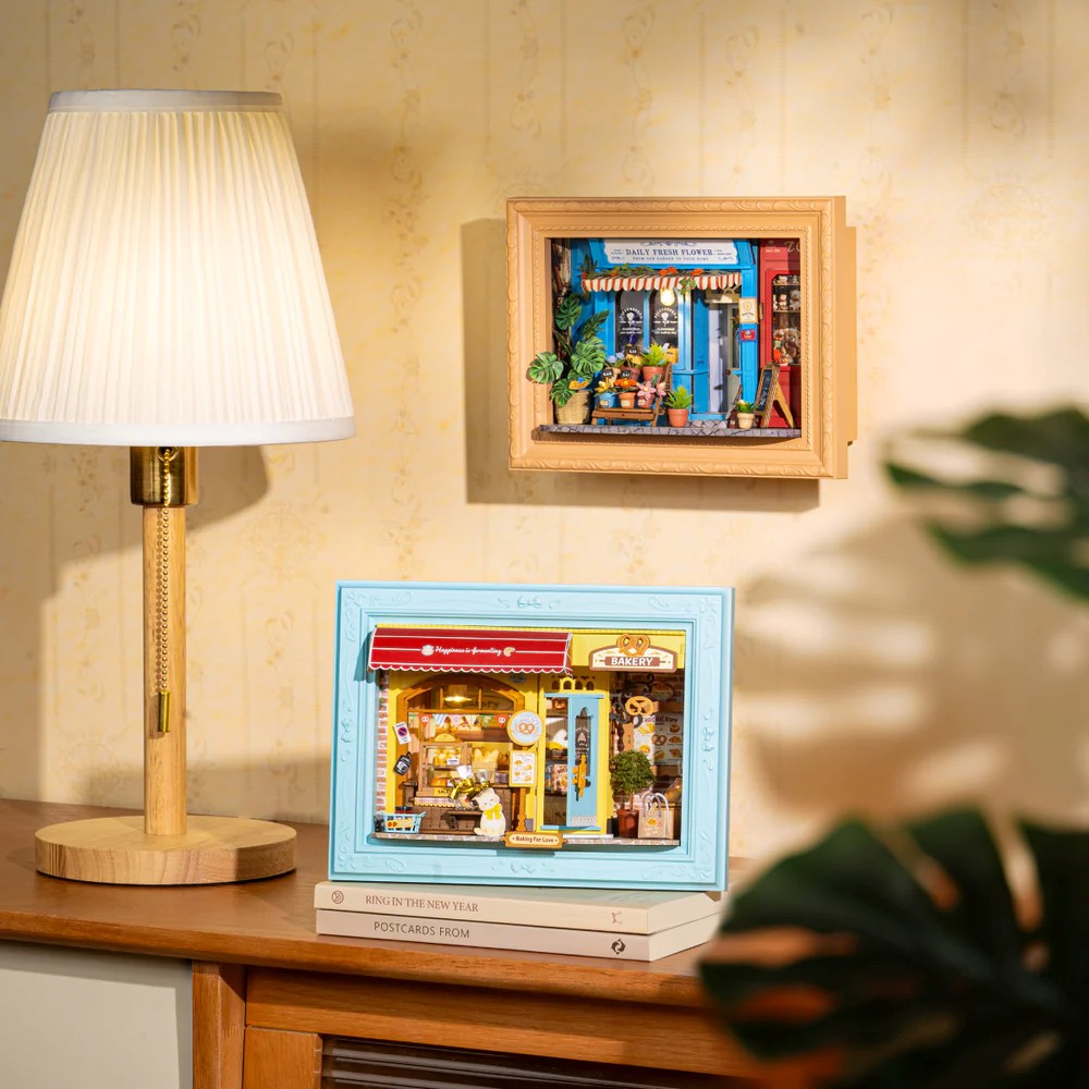Robotime Rolife DIY Framed Fluffy Cat Bakery