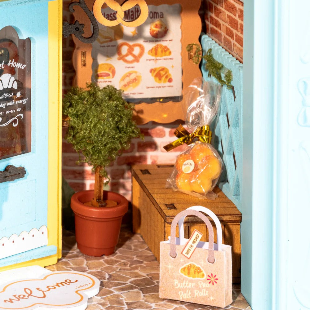 Robotime Rolife DIY Framed Fluffy Cat Bakery
