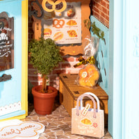 Robotime Rolife DIY Framed Fluffy Cat Bakery