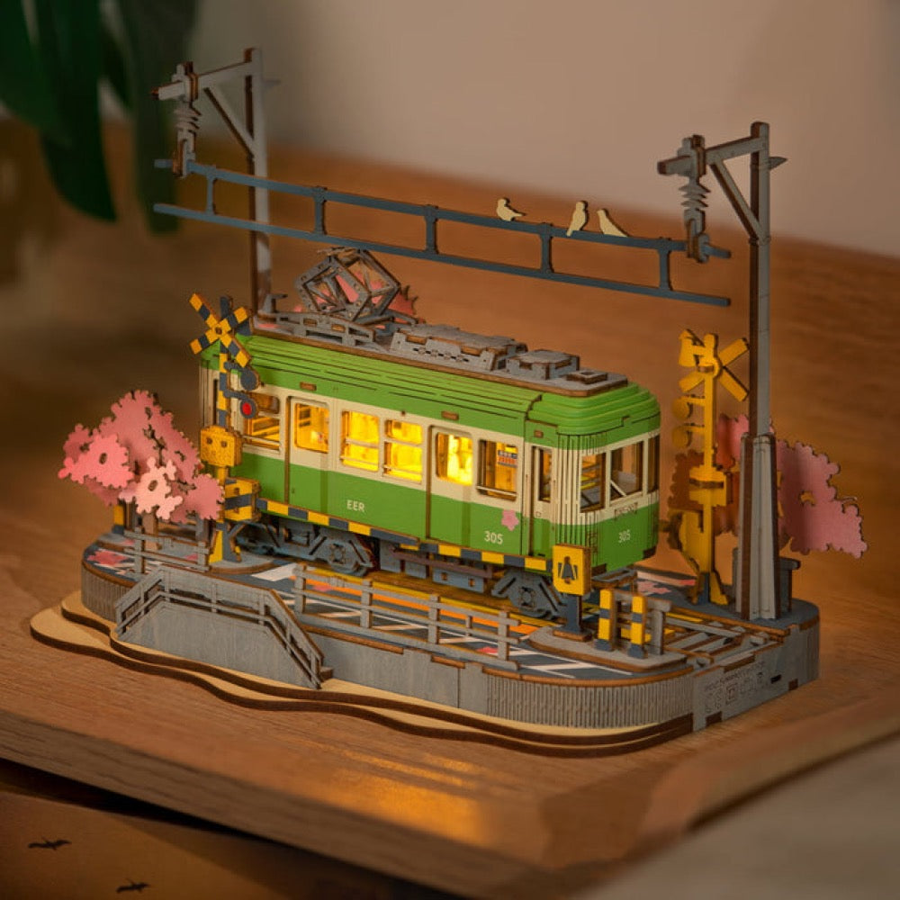 Robotime Rollife DIY Sakura Journey Tram 6946785119541