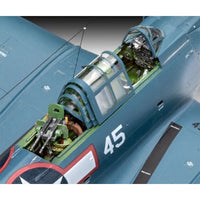 Revell 03869 1/48 SBD-5 Dauntless Navyfighter