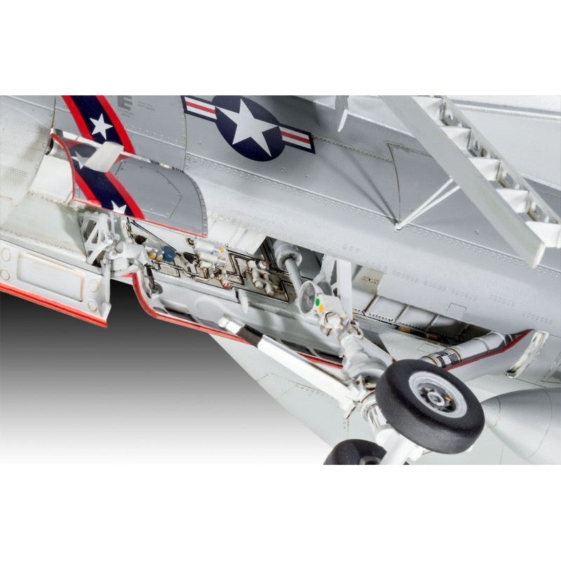 Revell 04994 1/32 F/A-18E Super Hornet