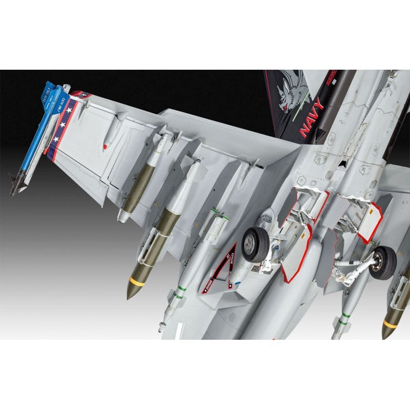 Revell 04994 1/32 F/A-18E Super Hornet