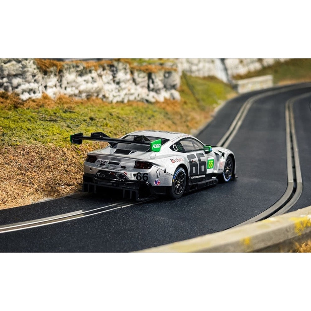 Scalextric C4662 Ford Mustang GT3 24hrs of Daytona 2025 Gradient Racing Slot Car