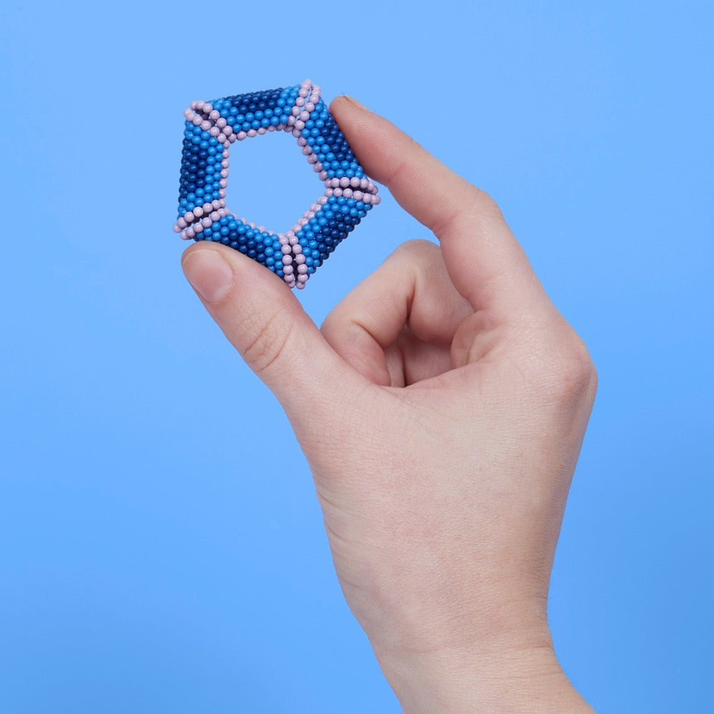 Speks Bolds Valiant Magnetic Fidget Toy