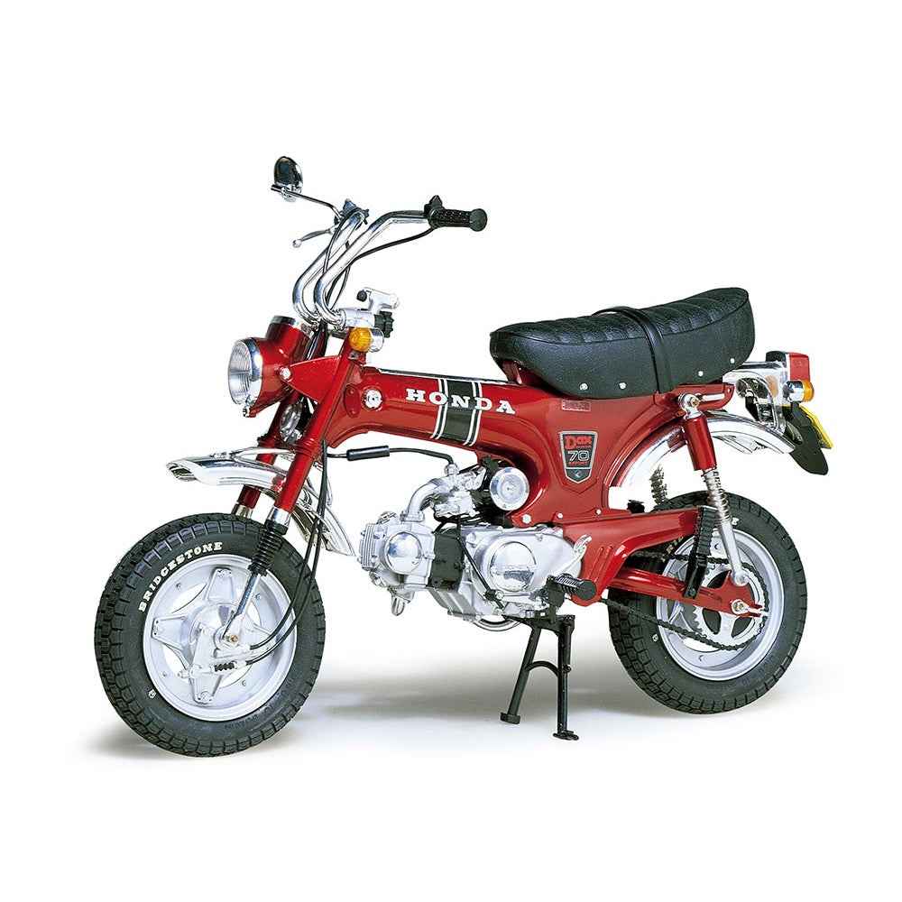 Tamiya 16002 1/6 Dax Honda ST70