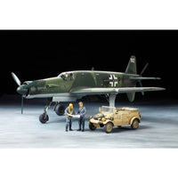 Tamiya 25206 1/48 Dornier Do335A Pfeil and Kubelwagen Type 82 Set
