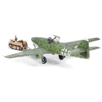 Tamiya 25215 1/48 Messerschmitt ME262 A-2A with Kettenkraftrad