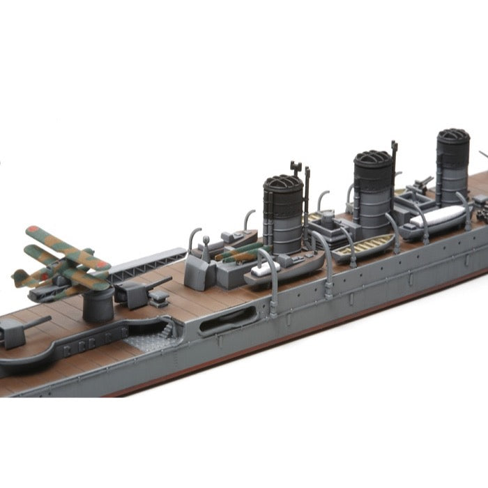 Tamiya 31349 1/700 Waterline Japanese Abukuma Light Cruiser