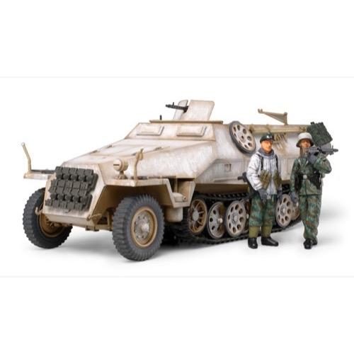 Tamiya 32564 1/48 Sd.Kfz. 251/1 Ausf.D Plastic Model Kit
