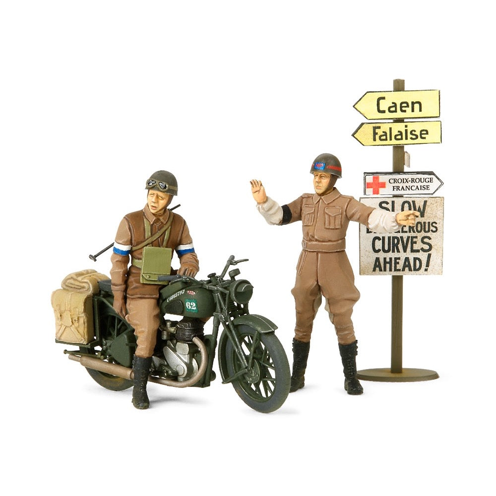 Tamiya 35316 1/35 British BSA M20 Motorcycle with Military Police